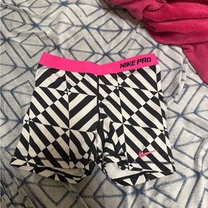 Nike Pro Geometric Black and White Shorts